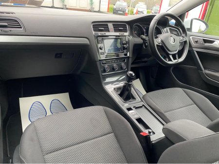 2019 Volkswagen Golf - thumbnail 11