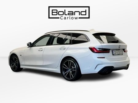 2022 BMW 3 Series - thumbnail 3