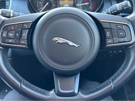 2019 Jaguar E-Pace - thumbnail 14