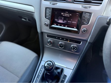 2013 Volkswagen Golf 1.2 TSI - BLUEMOTION TECHN-G TSI TECHNOLOGY €11,495 thumbnail