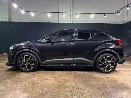 2019 Toyota C-HR G BRUNO MODE PACKAGE - HYBRID - PUSH BUTTON START - BLACK & BROWN HALF LEATHER - FRONT BODYKIT - REVERSE CAMERA - LEATHER STERRING WHEEL €21,950 thumbnail
