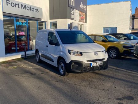 2025 Fiat Doblo SWB 1.5 100HP 650KG 4DR €21,495 thumbnail