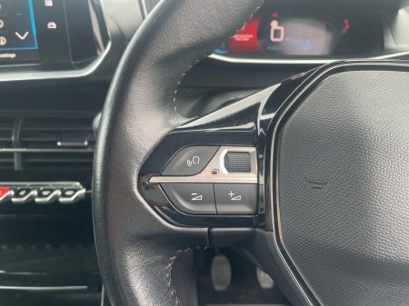 2020 Peugeot 2008 1.5 BlueHDI 100bhp Allure €18,975 thumbnail