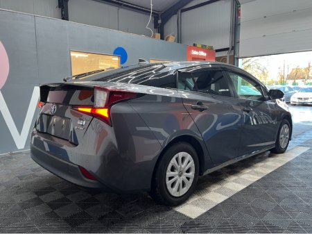 2022 Toyota Prius €21950! 2022 TOYOTA PRIUS S 4WD 1.8 AUTOMATIC / REVERSE CAMERA / CRUISE CONTROL €21,950 thumbnail