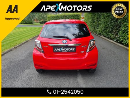 2014 Toyota Yaris - thumbnail 8