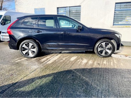 2023 Volvo XC60 T6 RECHARGE PHEV PLUS DARK AWD AUTO 5DR €39,995 thumbnail