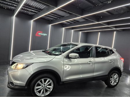 2015 Nissan Qashqai - thumbnail 16