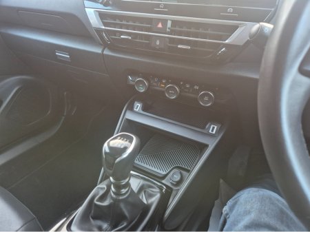 2022 Citroen C4 FEEL BLUEHDI 110 COMMERCIAL MY22. MY22.3 4 €18,750 thumbnail