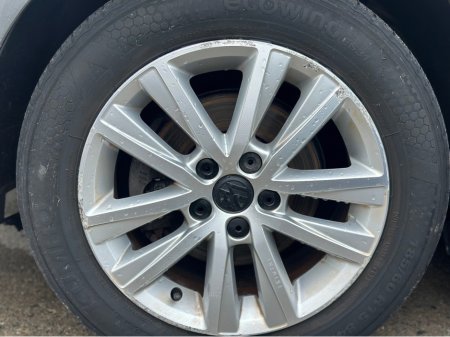 2015 Volkswagen Polo TRENDLINE 1.0 60HP MANUAL 5SPEED 5DR thumbnail