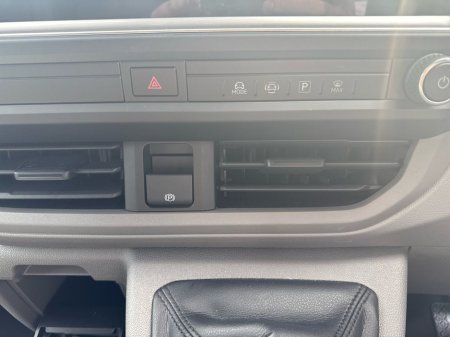 2025 Volkswagen Transporter  €33,495 thumbnail