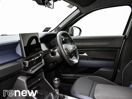 2025 Dacia Duster Expression TCe130 4x2 €28,490 thumbnail