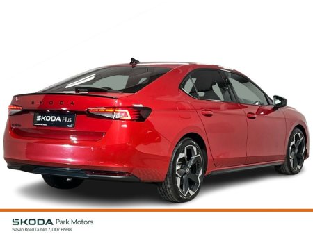 2025 Skoda Superb Sportline DSG 2.0TDI 150BHP - Reversing Camera - Ambient Lighting - Climate Control - Electric Heated Memory Seats - Keyless Start - Apple CarPlay/Android Auto €53,950 thumbnail