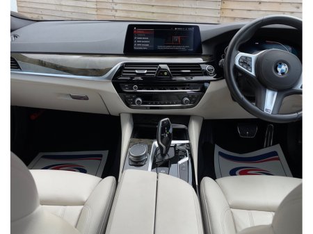 2020 BMW 5 Series - thumbnail 7