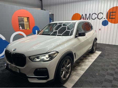 2021 BMW X5 €49950! 2021 BMW X5 xDRIVE45E 3.0 AUTOMATIC / CRUISE CONTROL / 360° PARKING CAMERA / ELECTRIC MEMORY & HEATED SEATS / PANORAMIC SUNROOF / AMBIENT LIGHTS €49,950 thumbnail