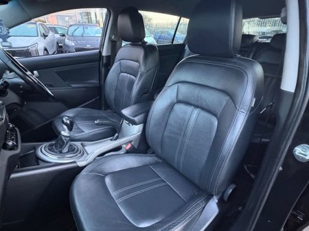 2015 Kia Sportage Platinum SE 4DR, Touch Screen Infotainment System, Sat Nav, Bluetooth, AUX Connection, Multi-Function Steering Wheel, €13,900 thumbnail