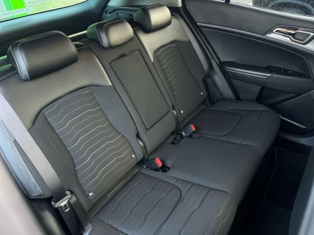 2022 Kia Sportage - thumbnail 10