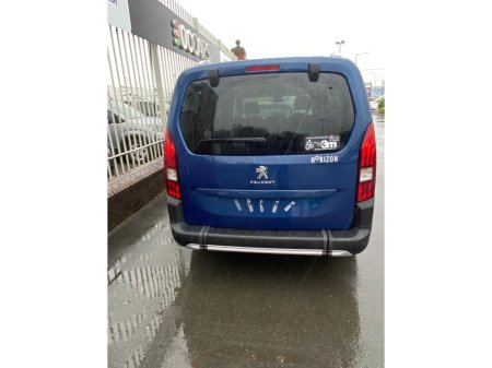 2024 Peugeot Rifter L2 GT Horizon Wheelchair Accessible Taxi €54,950