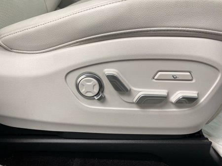 2025 Hyundai Ioniq 9 - thumbnail 35