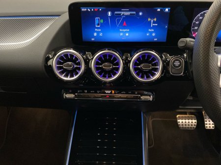 2025 Mercedes-Benz GLA Class - thumbnail 11