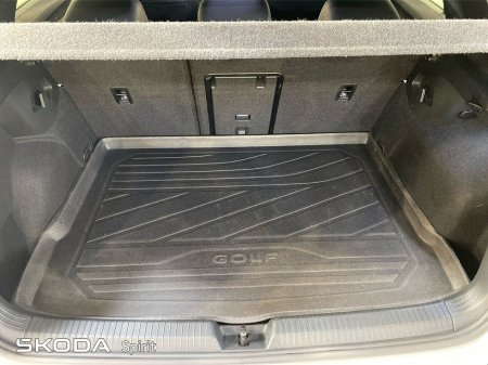 2024 Volkswagen Golf - thumbnail 9