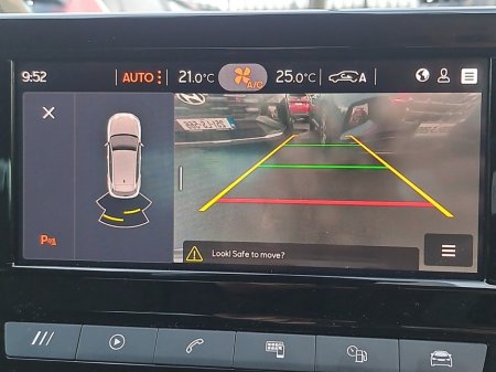 2021 SEAT Leon Xcellence Model 2.0 Diesel 115 Bhp. €22,950 thumbnail