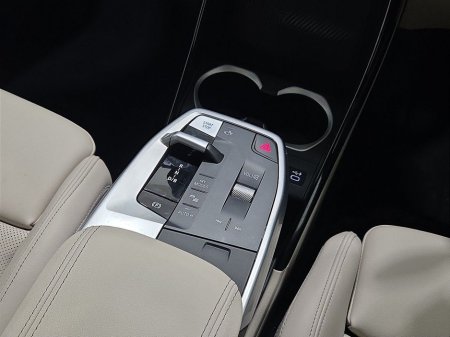 2024 BMW iX1 - thumbnail 10