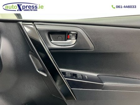 2016 Toyota Auris 1.8 Automatic, Hybrid, Reversing camera €12,895 thumbnail