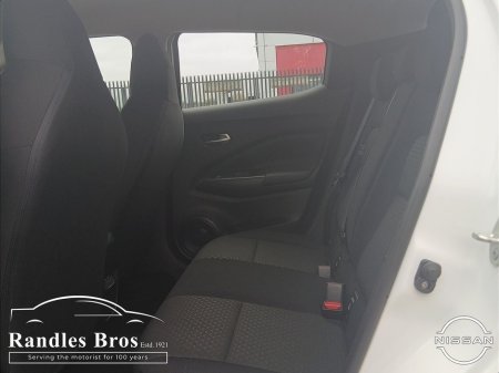 2025 Nissan Juke - thumbnail 13