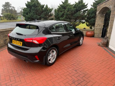 2020 Ford Focus - thumbnail 10