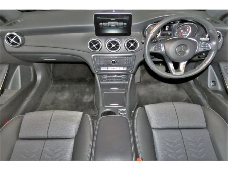 2019 Mercedes-Benz GLA Class GLA 180 *HALF LEATHER*REVERSE CAM*PARK SENSORS* €25,890 thumbnail