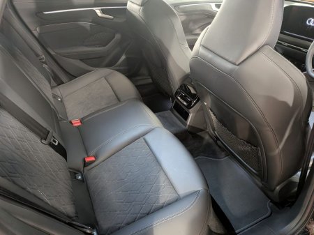 2025 Audi A6 E-HYBRID QUATTRO LAUNCH EDITION €79,888 thumbnail