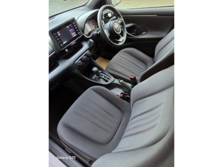 2020 Toyota Yaris  €14,950 thumbnail