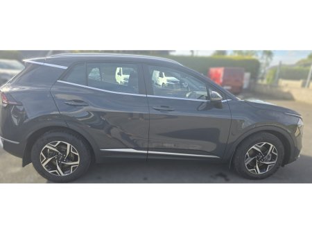 2025 Kia Sportage - thumbnail 3