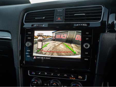 2017 Volkswagen Golf 172 Golf 1.0tsi HIGHLINE/FSH/High spec/1yr warrant €16,888 thumbnail