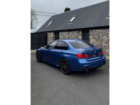 2013 BMW 3 Series - thumbnail 4