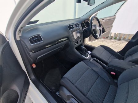 2012 Volkswagen Golf - thumbnail 16