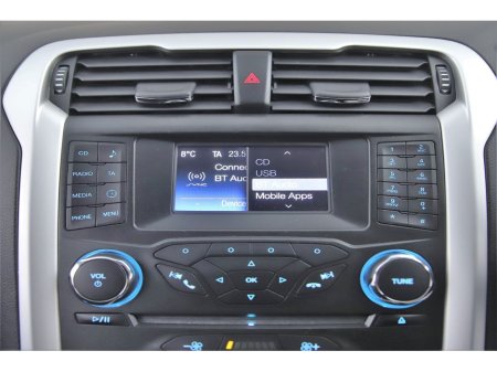 2019 Ford Mondeo 2.0TDCi ZETEC 150BHP 6SPD €19,490 thumbnail