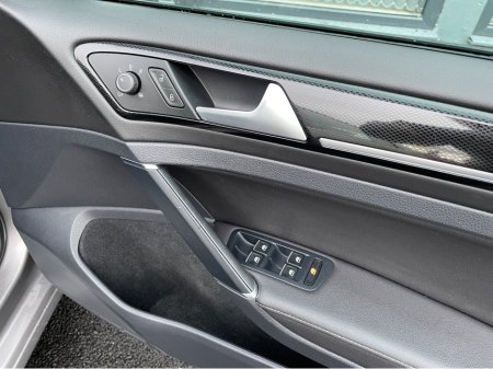 2017 Volkswagen Golf - thumbnail 22