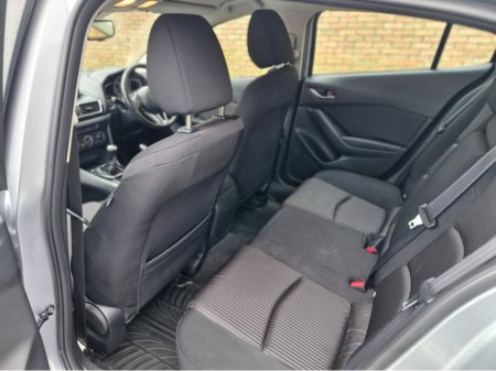 2014 Mazda Mazda3 150PS EXECUTIVE €5,994 thumbnail