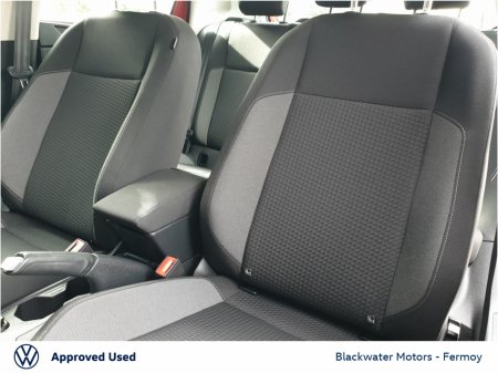 2022 Volkswagen Polo 1.0TSI 95BHP LIFE WITH FLOOR MATS €18,950 thumbnail