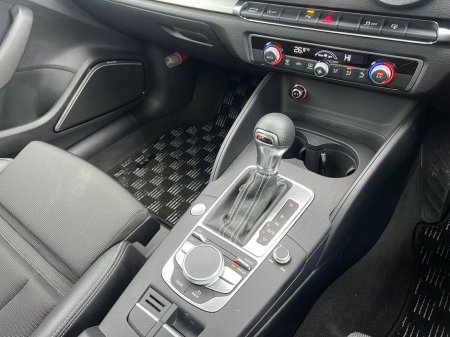 2015 Audi A3 S-LINE 1.4 TFSI * HUGE SPEC * // OPENING PAN ROOF // NEW 19" S-LINE ALLOYS // S-LINE INTERIOR €19,900 thumbnail