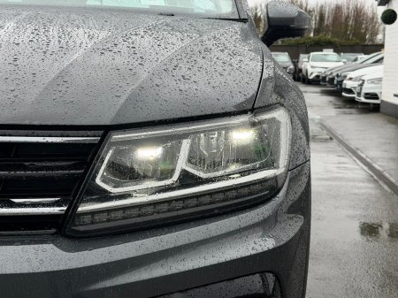 2017 Volkswagen Tiguan - thumbnail 11