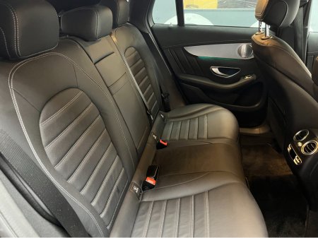 2021 Mercedes-Benz EQC - thumbnail 16