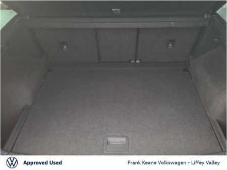 2019 Volkswagen Tiguan COMFORTLINE AUTO 2.0 TDI 150HP *INDIUM GREY METALLIC* €24,895 thumbnail