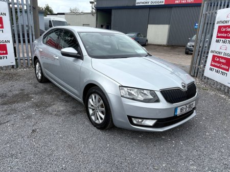 2016 Skoda Octavia COMBI AMBITION 1.6TDI 110HP DSG €10,950 thumbnail