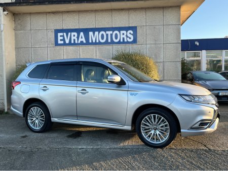 2018 Mitsubishi Outlander 4WD G LIMITED 2.4 PETROL PLUG IN HYBRID //LOW MILES//HIGH SPEC//HEATED SEATS AND STEERING WHEEL//ADAPTIVE CRUISE CONTROL//KEYLESS ENTRY// €21,950