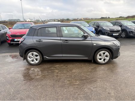 2024 Suzuki Swift 1.2 HYBRID MOTION 5DR €20,999 thumbnail