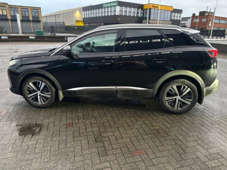 2022 Peugeot 3008 1.5 BlueHDi 130bhp Allure €25,950 thumbnail