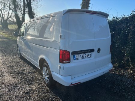 2021 Volkswagen Transporter  €16,998