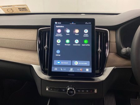 2026 Volvo XC90 - thumbnail 8